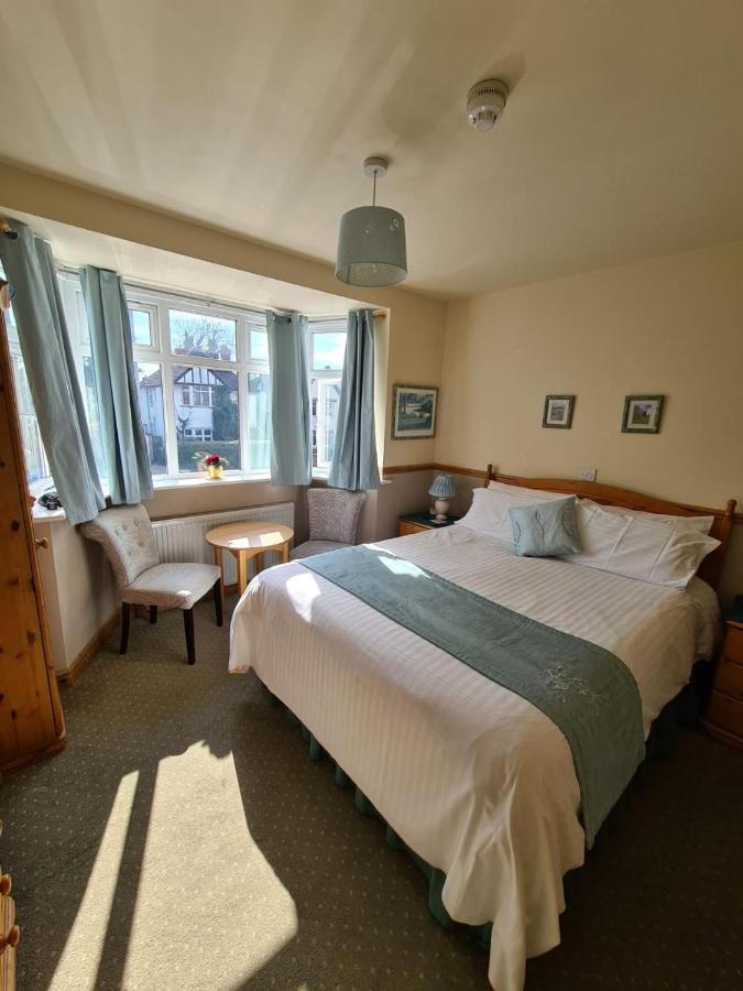 Alington House Bed & Breakfast CBG Eksteriør bilde