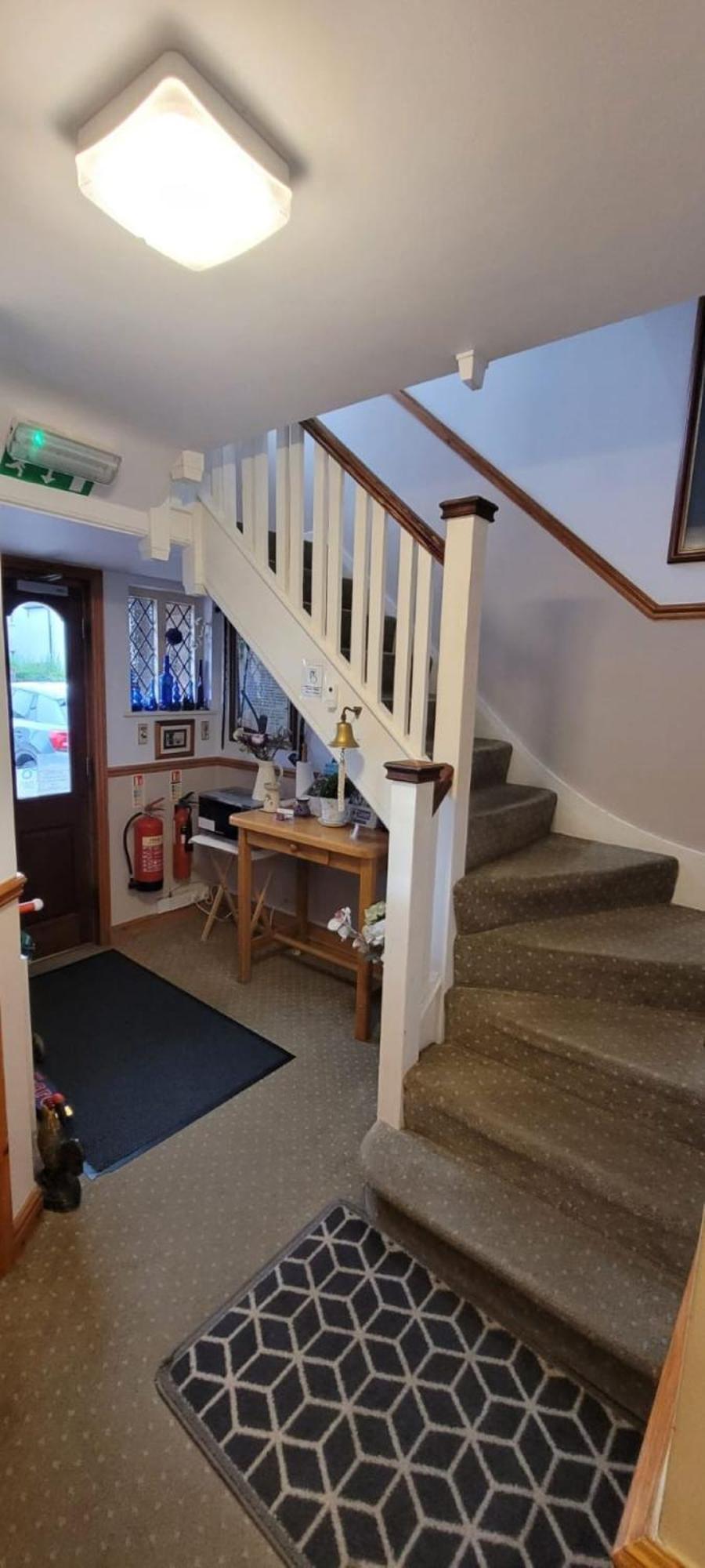 Alington House Bed & Breakfast CBG Eksteriør bilde