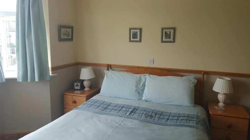 Alington House Bed & Breakfast CBG Eksteriør bilde